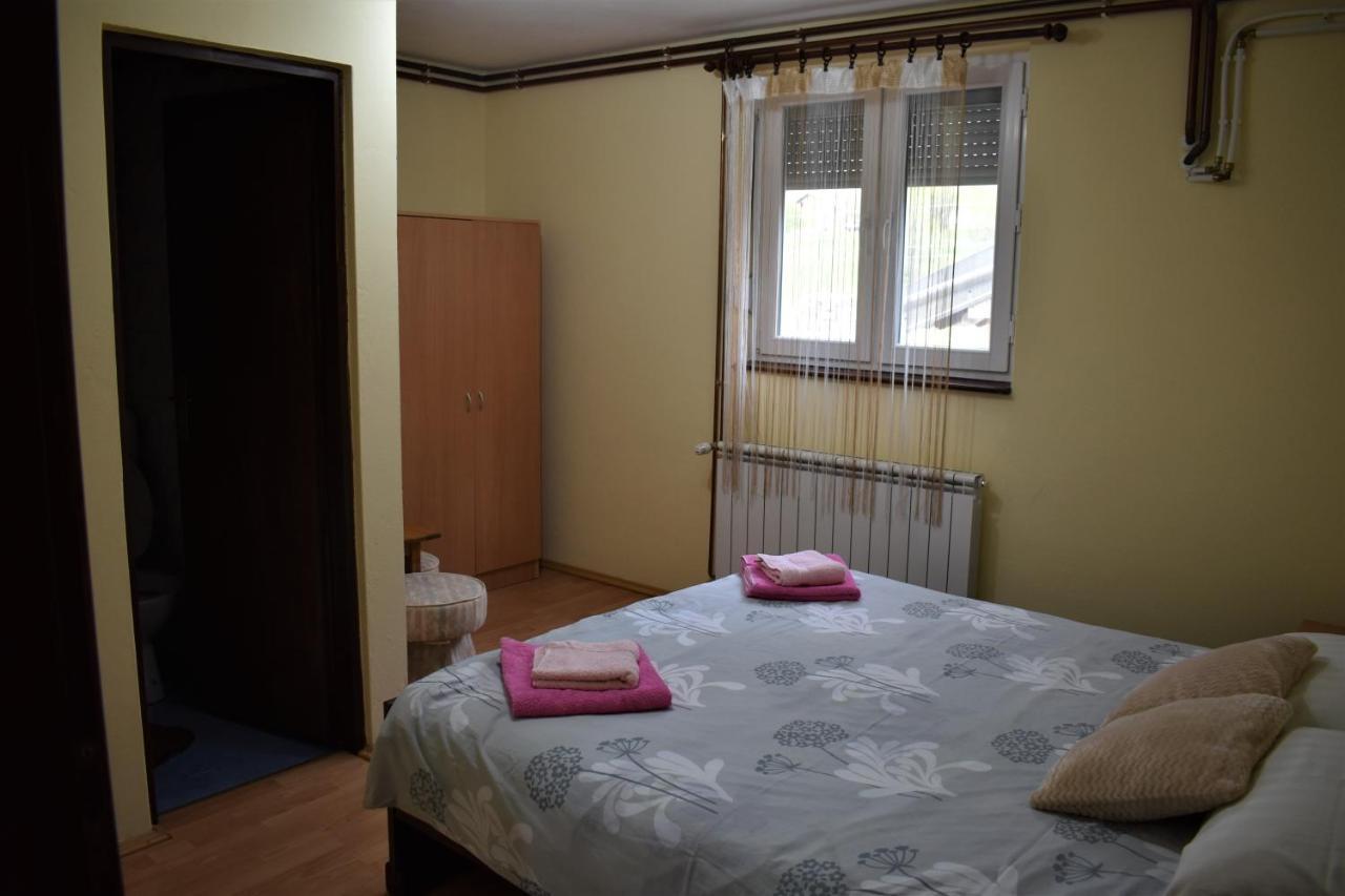 Apartments Sabljak Rakovica Luaran gambar